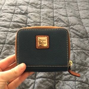 Dooney & Bourke wallet